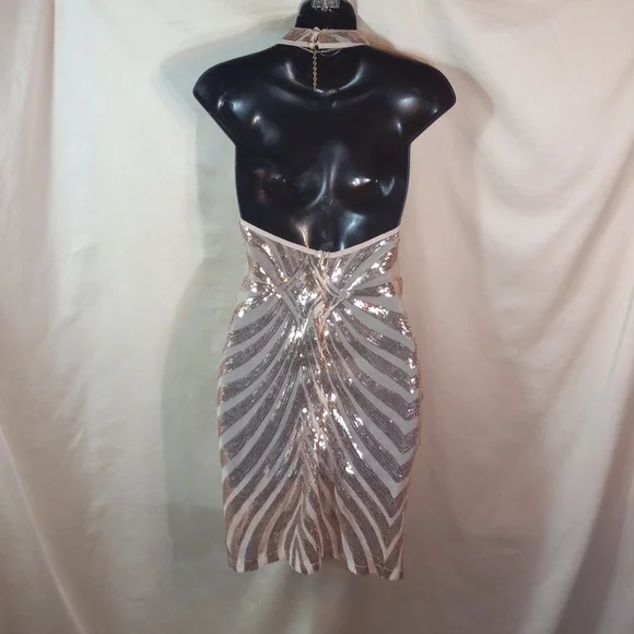 Lovely's Collection 💕 (JLO Inspired) - Picture 3 of 4